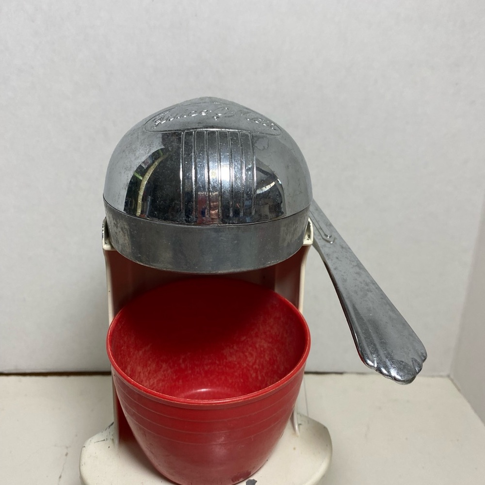 Vintage rival, manual juice, mat tilt, Top juicer and cup
